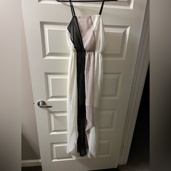 Dress - Picture 3 of 5